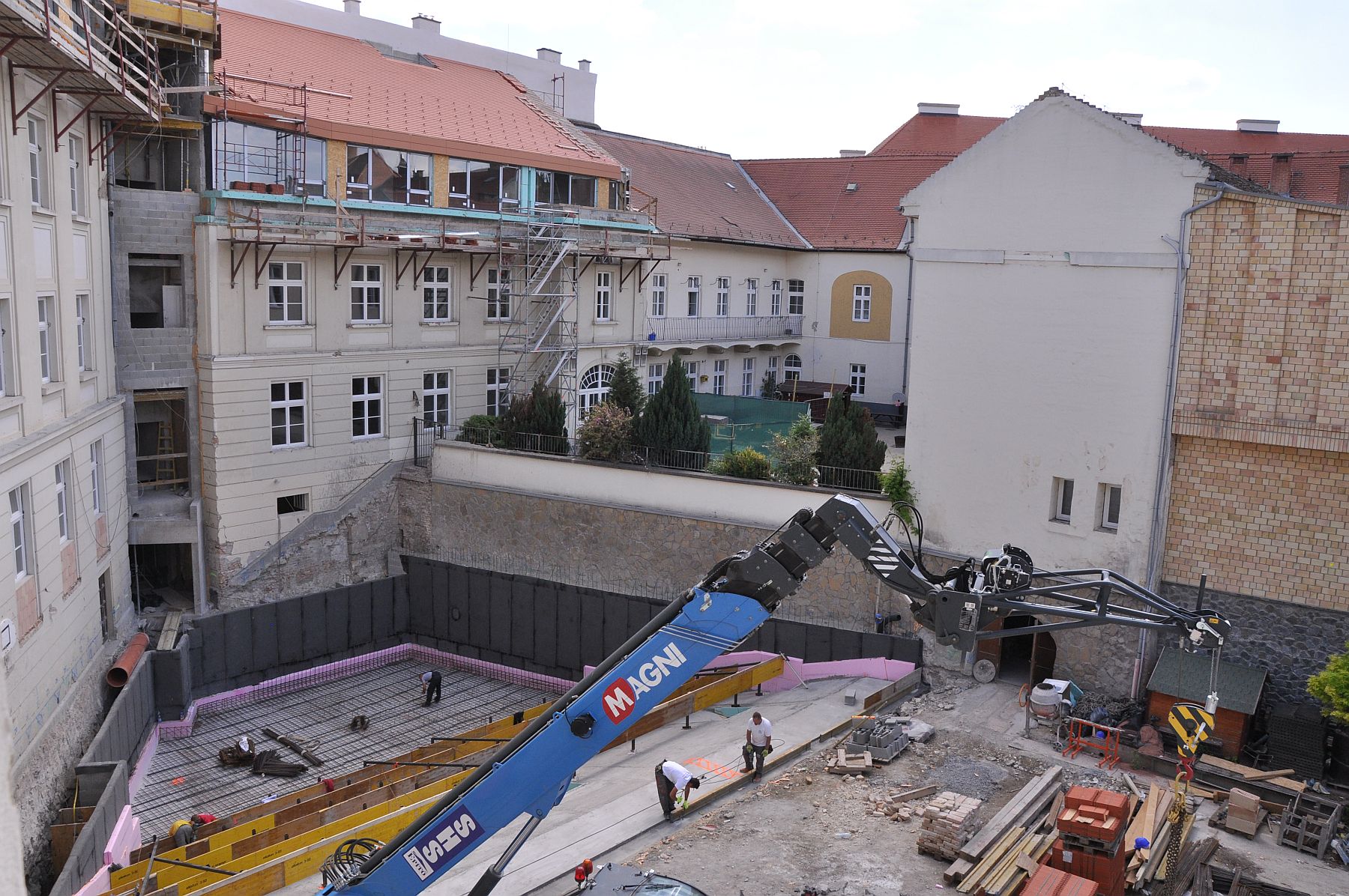 Egyházmegyei építkezések és felújítási munkálatok Fehérváron